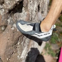 Adidas Five Ten Hiangle Chaussons d'escalade Homme, blanc/noir -Escalade Homme Soldes adidas five ten hiangle climbing shoes men footwear white core black signal green 4